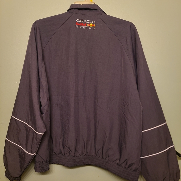 **SOLD** Oracle Red Bull Racing Jacket - Picture 4 of 7